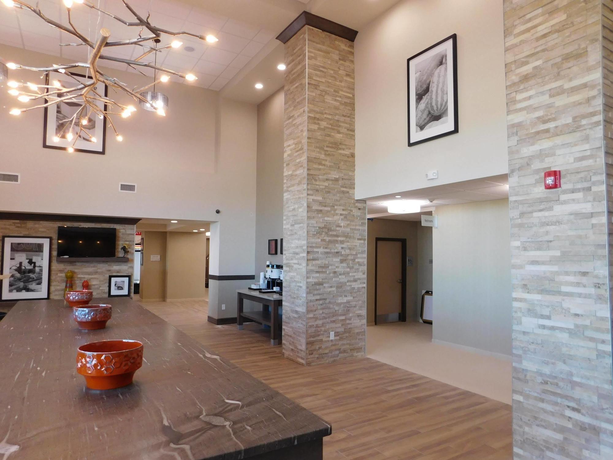 Hampton Inn & Suites Artesia Bagian luar foto